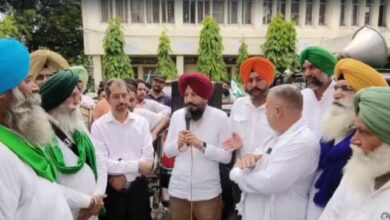 Photo of जालंधर में बिजली संकट: किसानों का हल्ला बोल, अघोषित कटौती के खिलाफ शक्ति सदन का घेराव