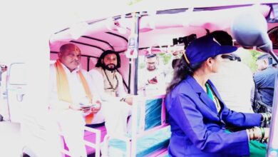 Photo of कैबिनेट मंत्री गुरु खुशवंत साहेब ‘पिंक दीदी’ ई-रिक्शा पर विधानसभा पहुंचे