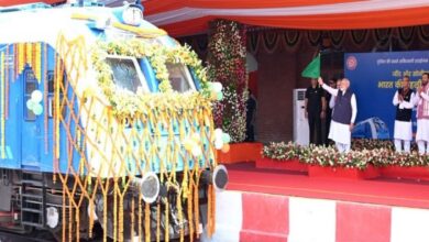 Photo of जींद में देश की पहली हाइड्रोजन ट्रेन शुरू, प्रधानमंत्री नरेंद्र मोदी ने दिखाई हरी झंडी