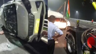 Photo of बदायूं में भीषण हादसा: गंगा एक्सप्रेसवे पर कुत्ता सामने आने से पलटी कार