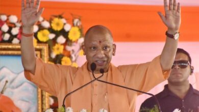 Photo of मेरठ में बोले सीएम योगी – बाबर के अनुयायियों को बजरंगी के भक्त देंगे जवाब